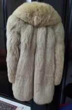 pelliccia di volpe, ha solo